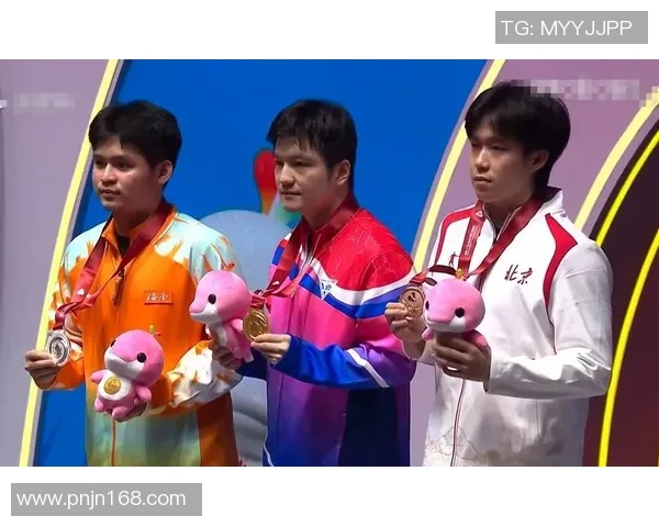 全运会点评：武汉乒乓球队展现灵活战术与团队协作的精彩表现